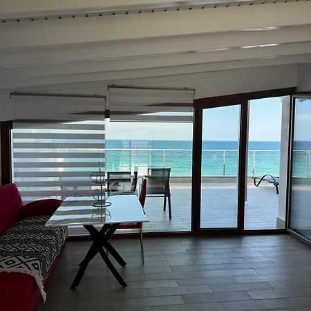 Apartments By The Sea เลปโตการายา ภายนอก รูปภาพ