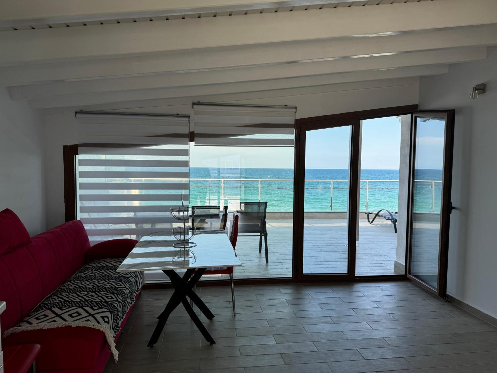 Apartments By The Sea เลปโตการายา ภายนอก รูปภาพ